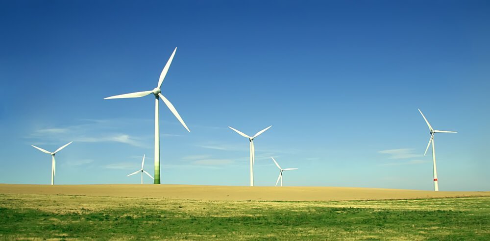 Are Wind Turbines Cheaper Than Solar Panels?